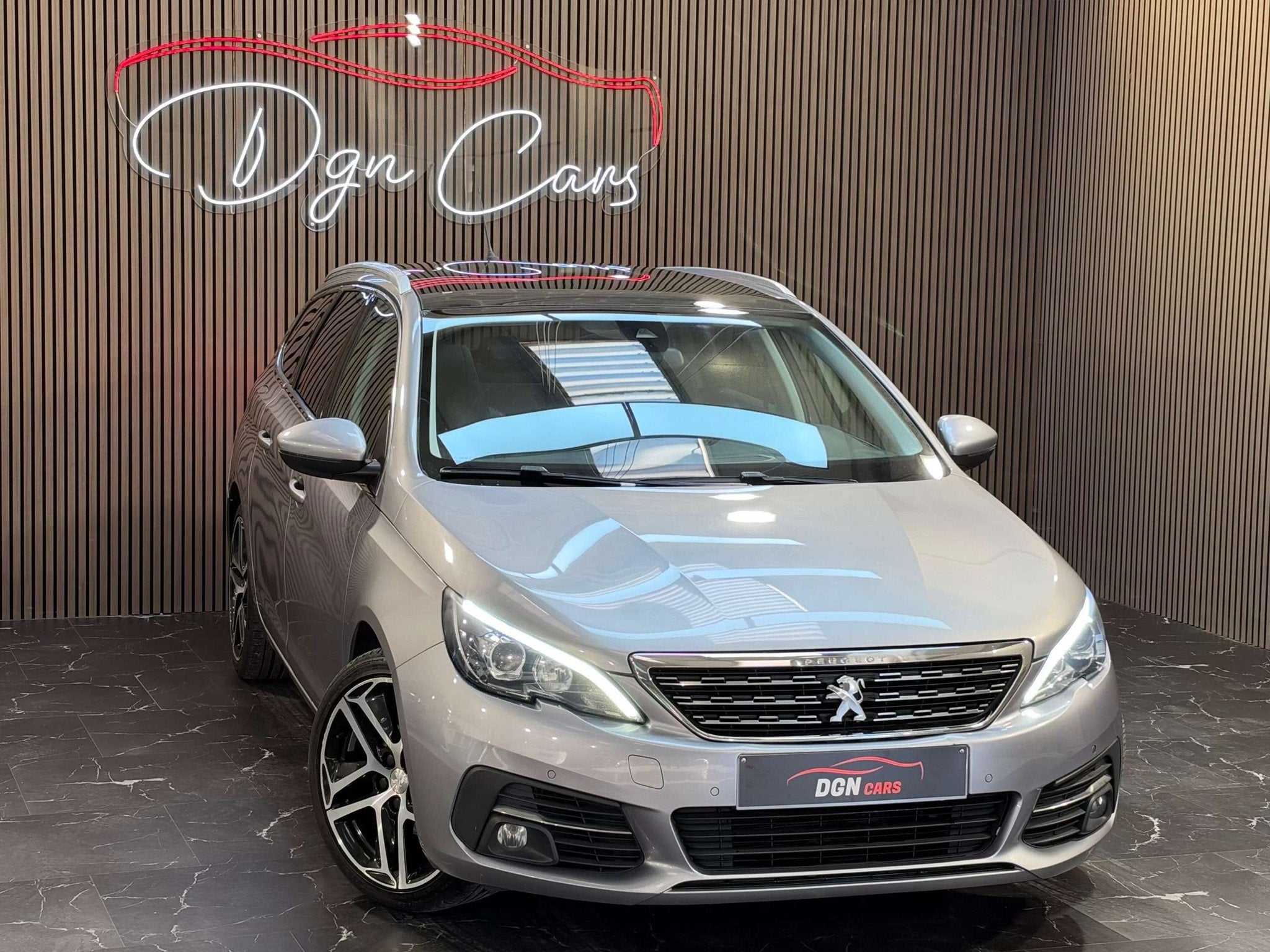 Peugeot 308 308 SW 1.6 BlueHDi Feline (automatique), Autos, Cuir, Argent ou Gris, Achat, Euro 6