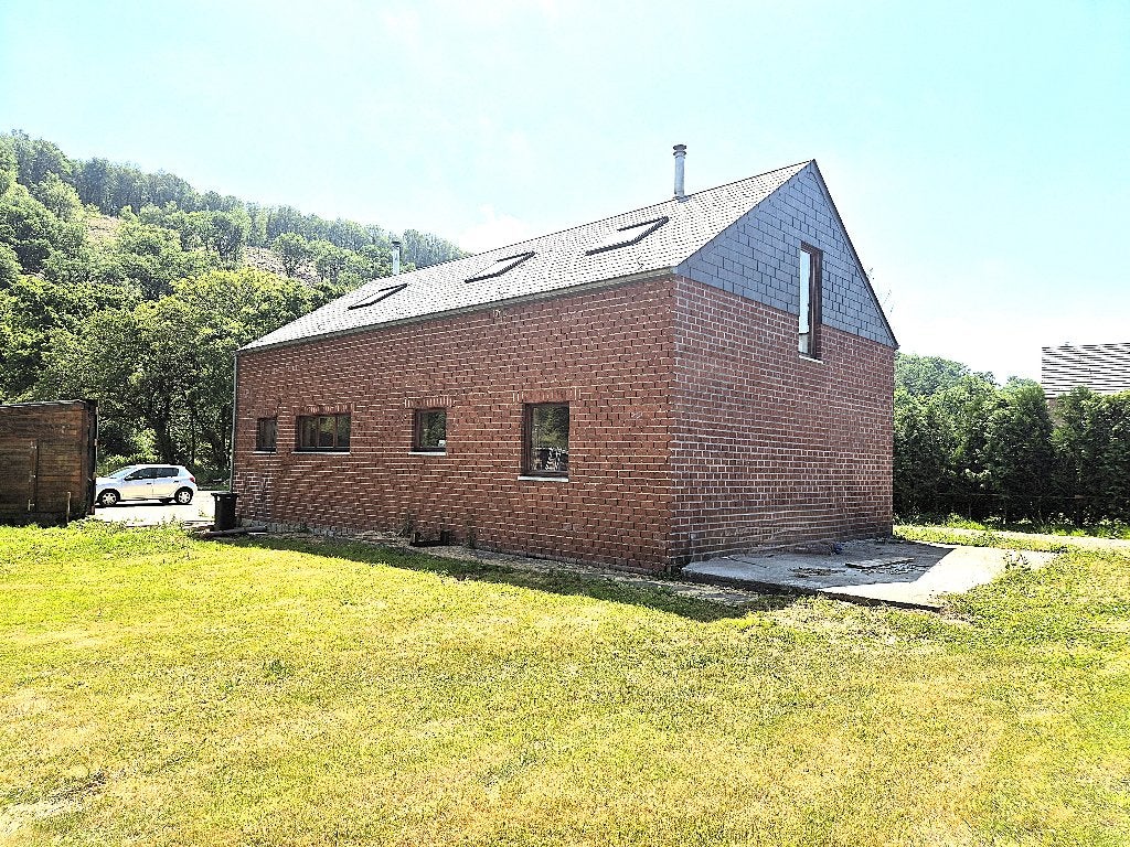 Villa 4 façades de 2017 sur terrain de +/- 35 ares, Immo, Provincie Henegouwen, 249 kWh/m²/jaar, Vrijstaande woning, 3 kamers
