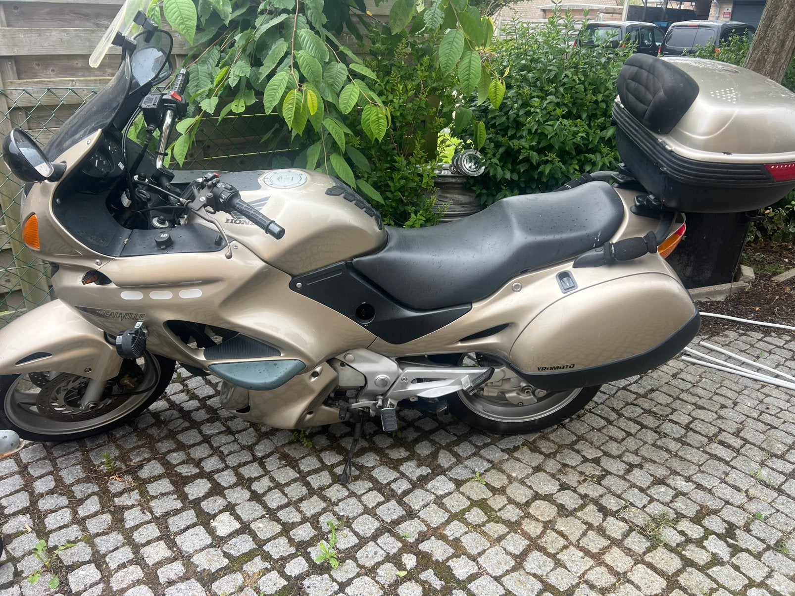 Honda Dauville, Transmission par cardan, Tourisme, Occasion, Jusqu'à 11 kW