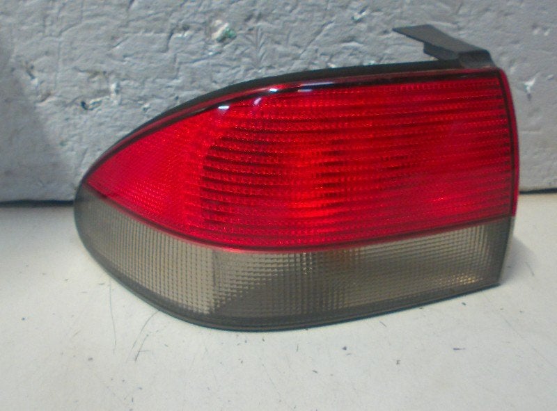 ARRIÈRE ENSEMBLE FEUX ARRIÈRES GAUCHE Saab 900 II Coupé, Saab-de-info@saabgroup.com, Marienbergstraße  96
90411  Nürnberg, DE