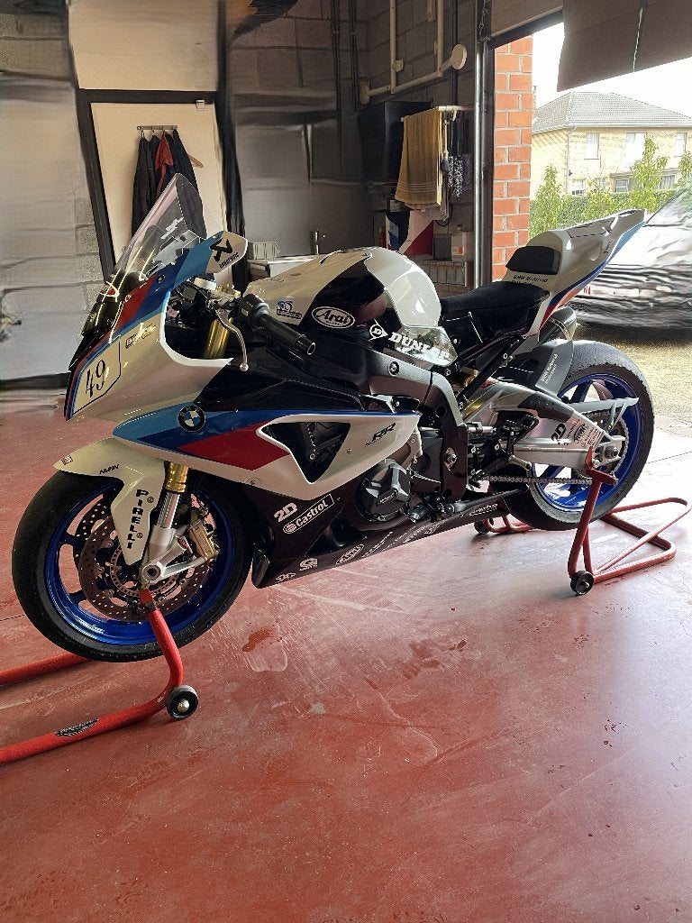 BMW S1000rr – 8805 km – Slick - 08/2011 + accessoires, 4 cilinders, Motorrijbewijs A, Gebruikt, Super Sport