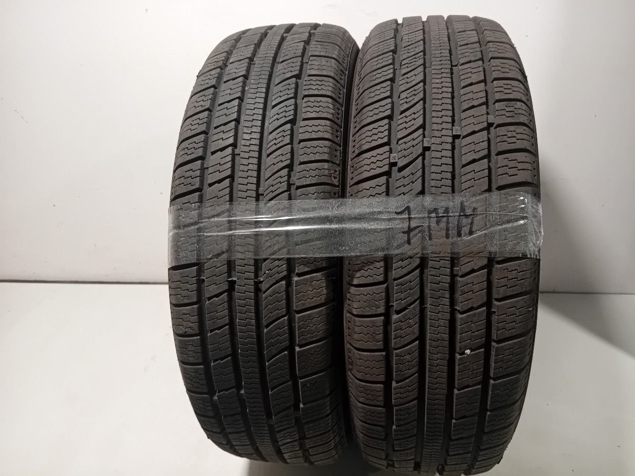Bandenset 2 stuks 4-Seizoenen 175 65 R14, Auto-onderdelen, Van der Ven Autorecycling B.V., Gebruikt, Ettenseweg 76, 4706 PB Roosendaal, The Netherlands