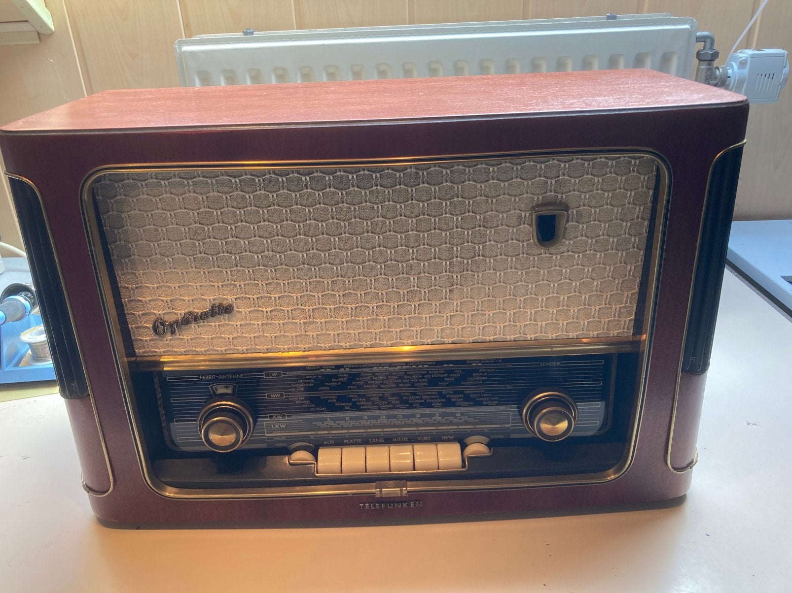 Oude radio’s, Enlèvement, Utilisé