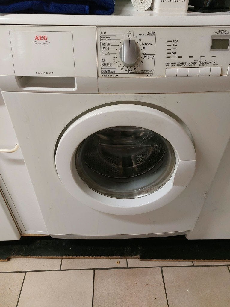 AEG Electrolux Lavamat 64840 wasmachine, Elektronische apparatuur, Ophalen, 1200 tot 1600 toeren, Gebruikt, Minder dan 85 cm