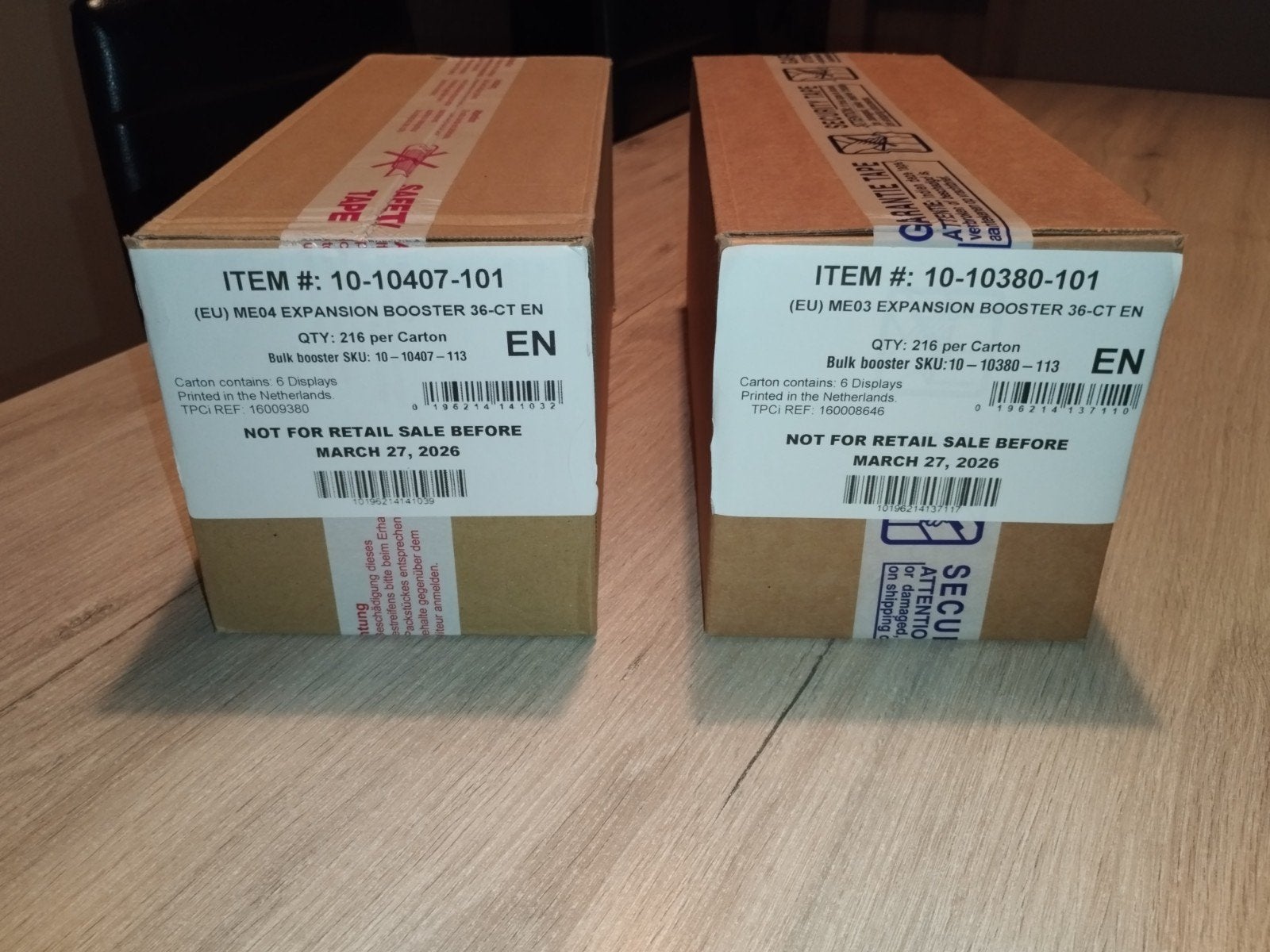 Perfect order en chaos rising booster box case 
Chaos rising, Ophalen, Booster