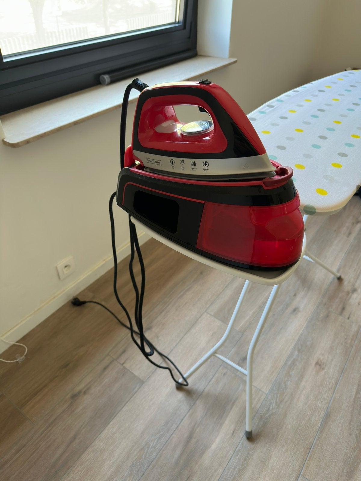 À vendre : planche à repasser et fer à vapeur, Electroménager, Enlèvement, Comme neuf