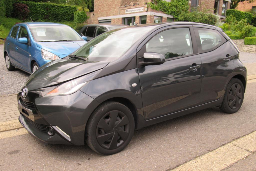 Toyota Aygo 42.000km Carnet GPS/camera/clim/bluetooth..., Autos, Toyota, Argent ou Gris, Achat, 998 cm³, Entreprise