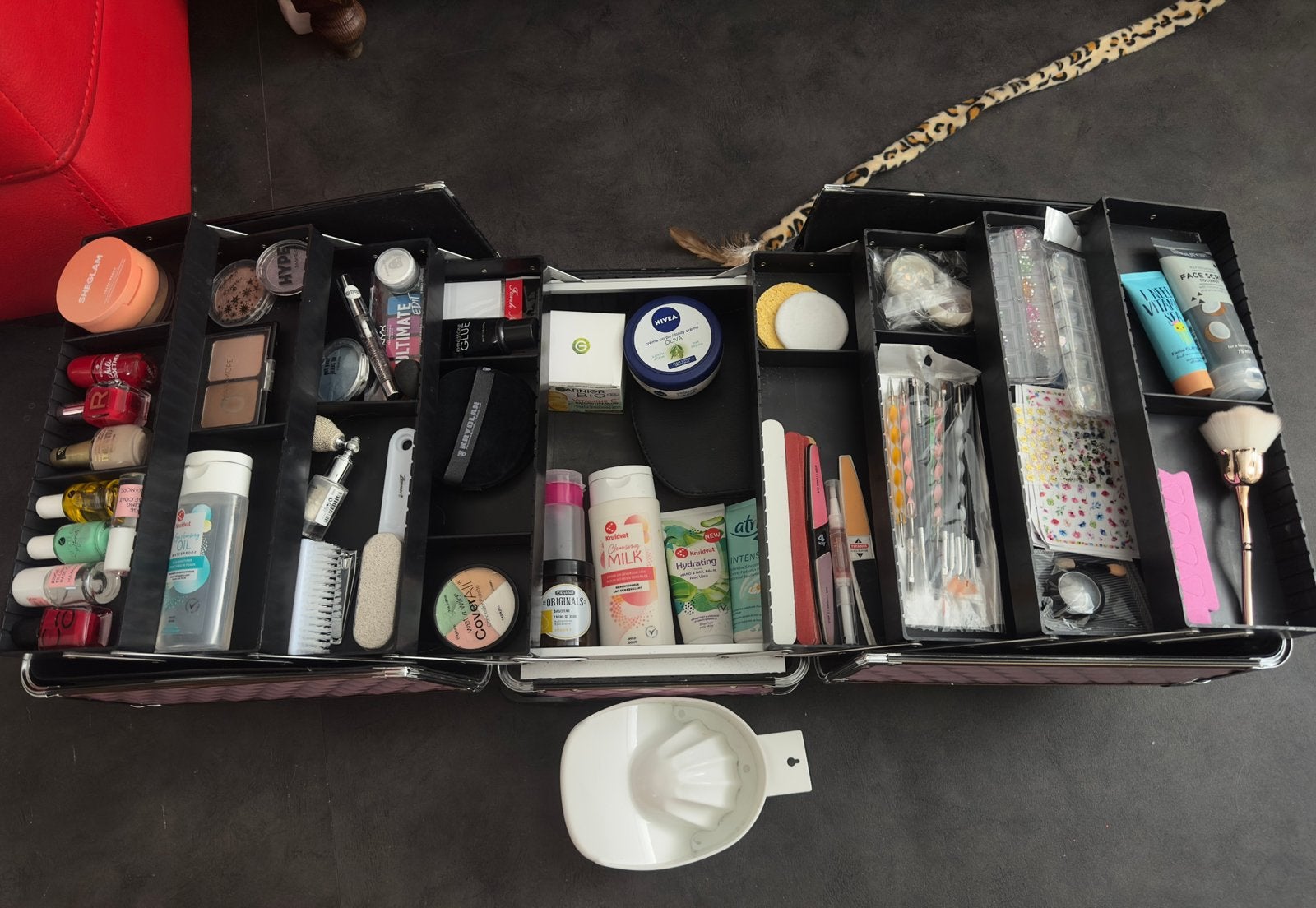 Bio esthetiek koffer met materiaal, Bijoux, Sacs & Beauté, Beauté | Cosmétiques & Maquillage, Comme neuf, Accessoires, Mains et Ongles