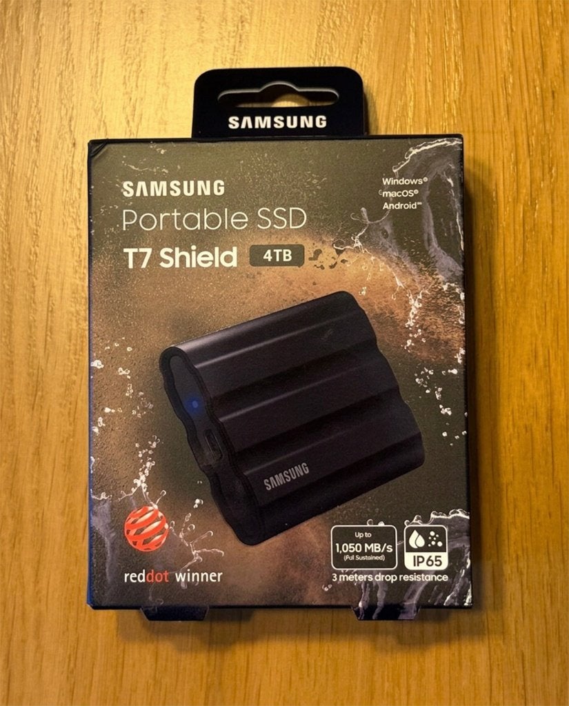 Nieuwe Samsung Portable SSD T7 Shield 4TB, Computers en Software, Ophalen, Console, SSD, Nieuw