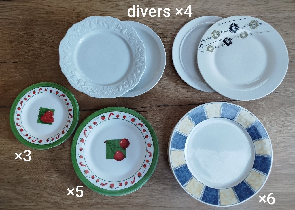 assiettes dépareillées, Maison & Meubles, Assiettes(s), Enlèvement, Utilisé, Autres styles