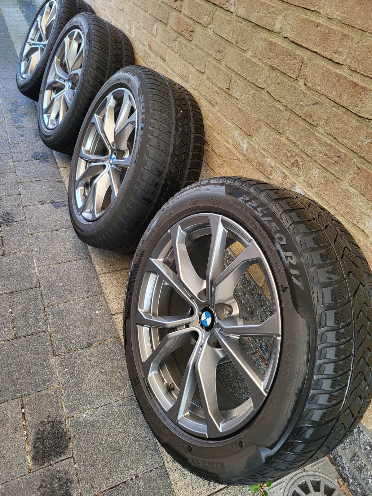 originele BMW wintervelgen en winterbanden, Auto-onderdelen, Ophalen, 17 inch, Winterbanden, Band(en)