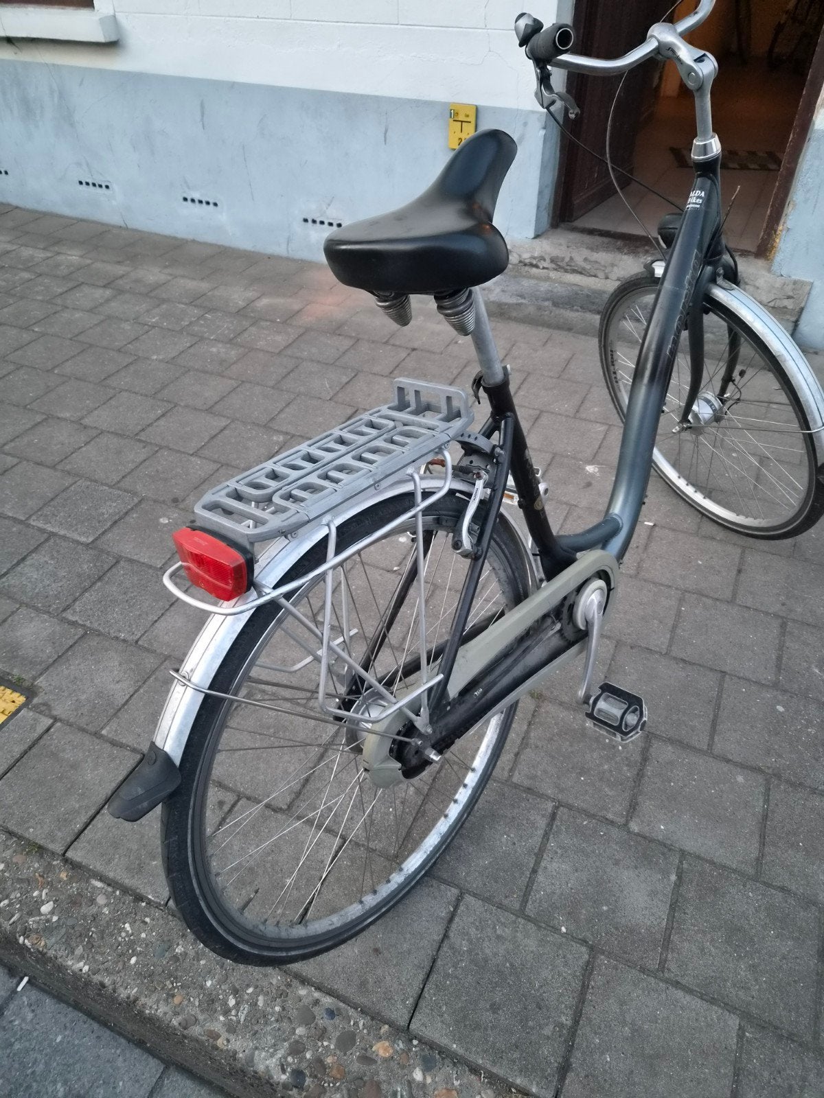 dammes  fiets norta, Ophalen