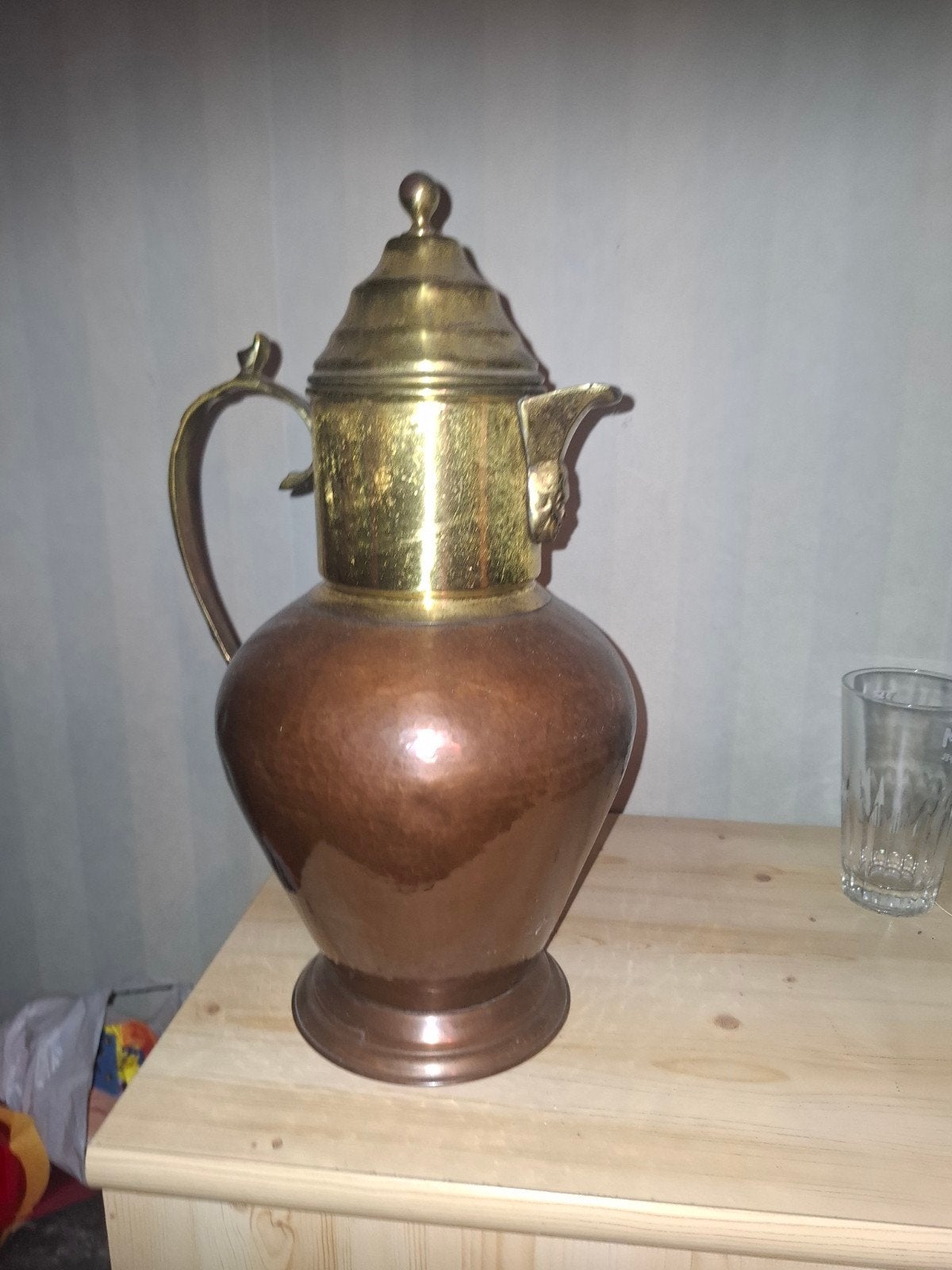 mooie decoratieve koperen kruik, Ophalen