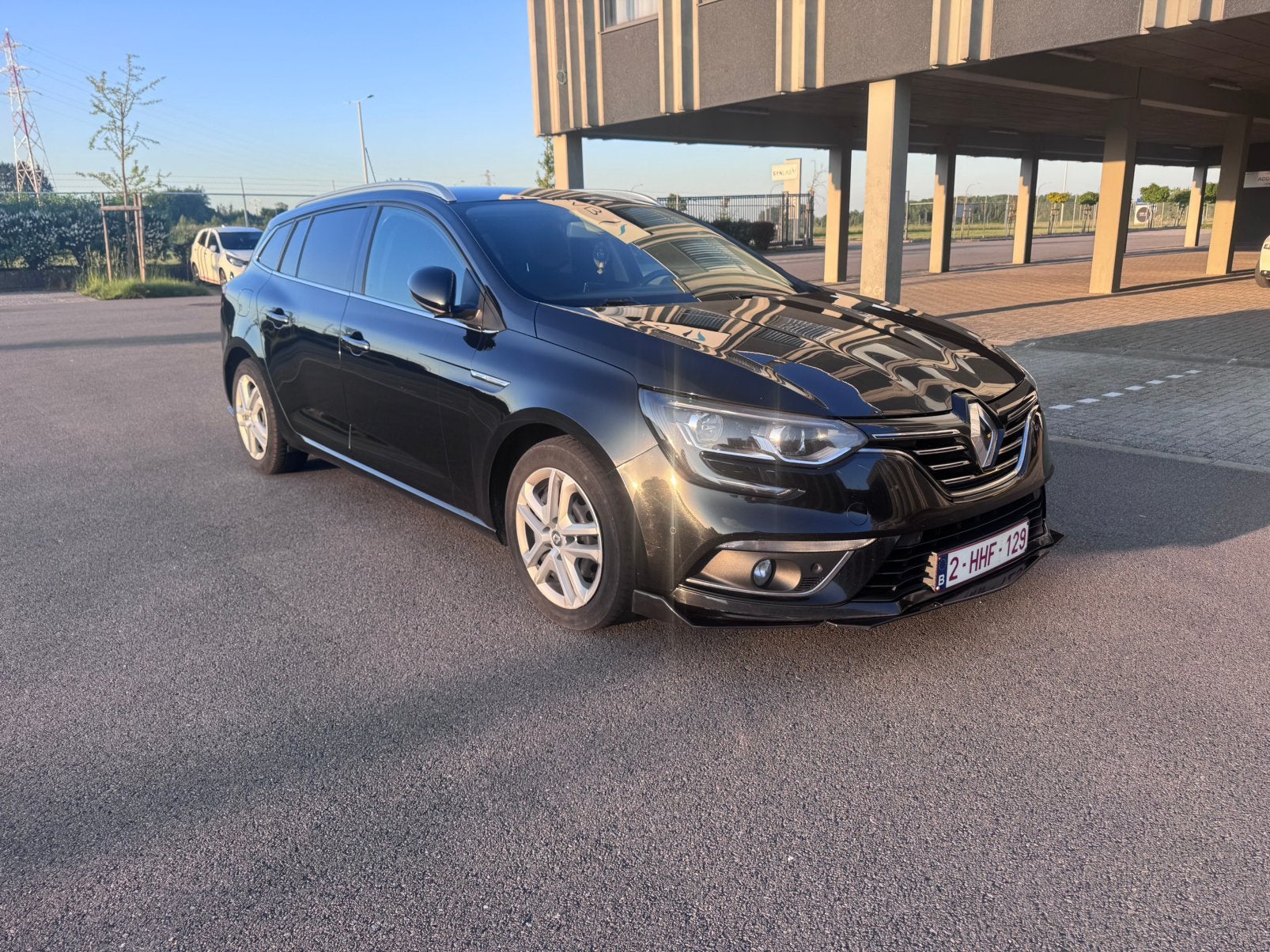 Renault Megane 2017 euro6b 1.6 Diesel, Cuir et Alcantara, Euro 6, Phares entièrement LED, Boîte manuelle