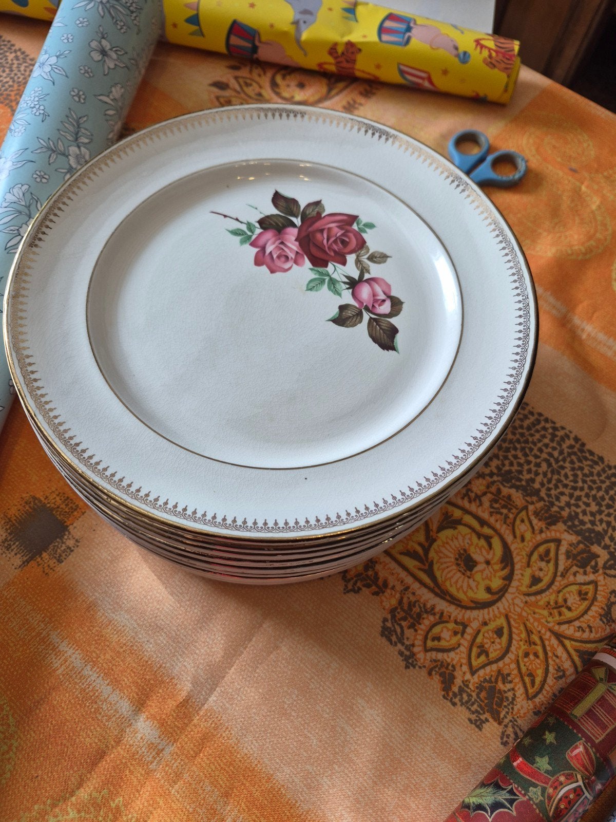 Grande assiette a fleur 30 euros le lot, Enlèvement