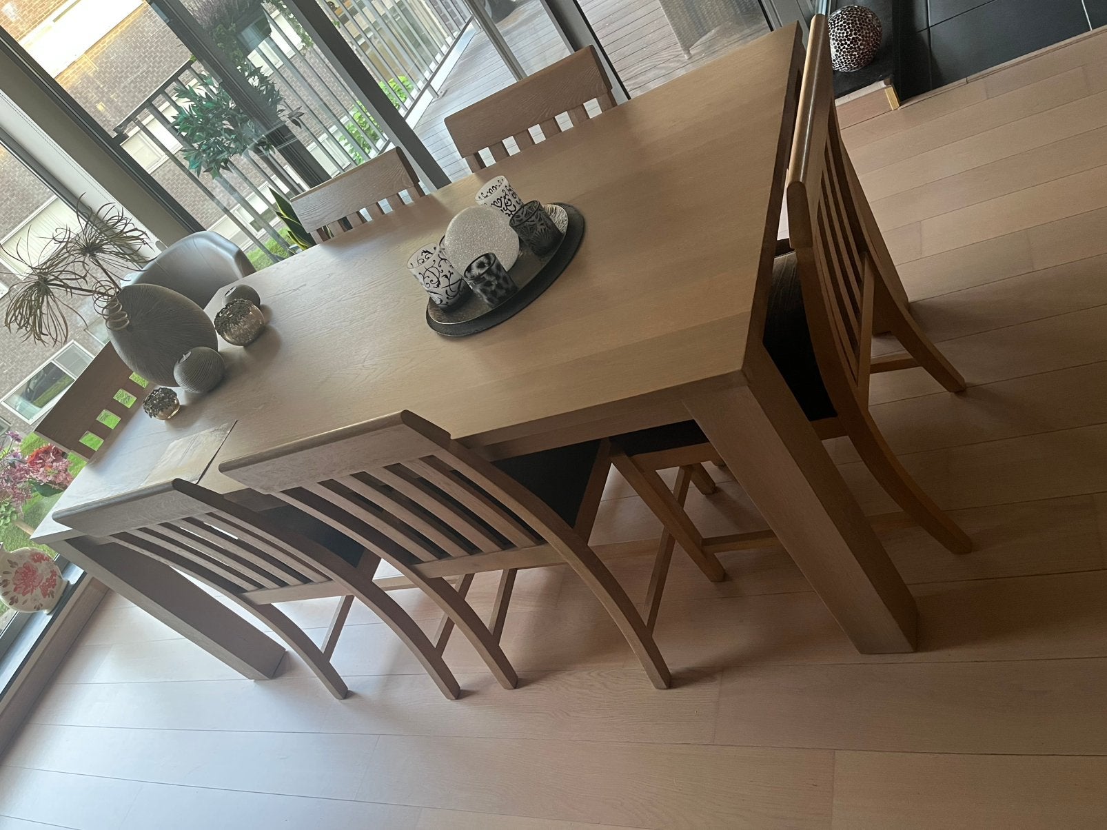 Massief tafel en 6 stoelen, Huis en Inrichting, Ophalen, Zo goed als nieuw