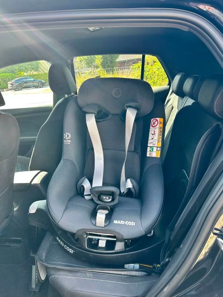Siège Enfant et Sa base isofix, Enfants & Bébés, Sièges auto, 0 à 18 kg, Comme neuf, Enlèvement, Isofix