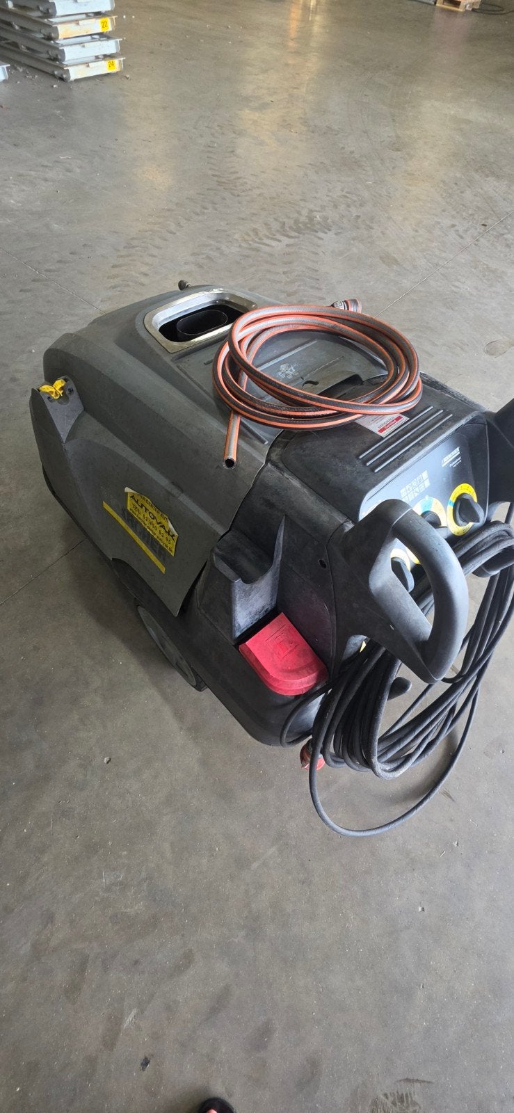 Karcher HDS 9/18 4m, Enlèvement
