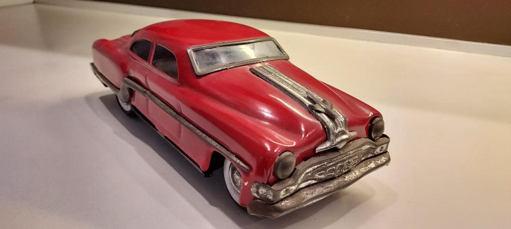 uitverkoop oude speelgoedauto Pontiac oranje, Verzenden