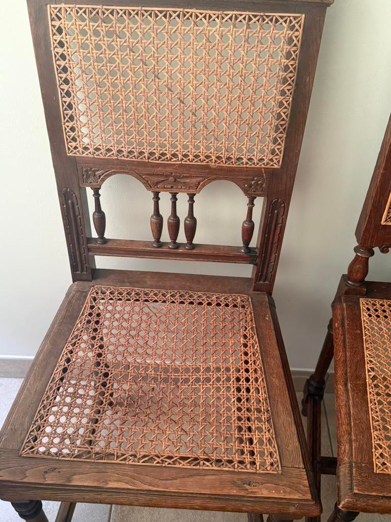 Antieke eiken stoelen rotan zitting – handgesneden –ca. 1900, Ophalen