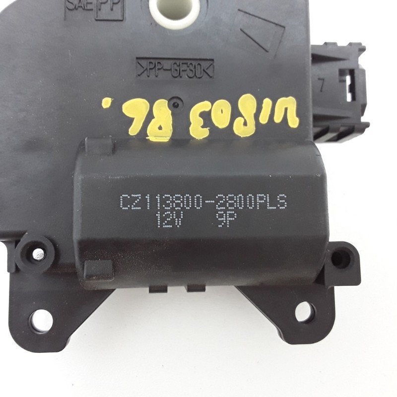 KACHELSTELMOTOR Toyota Yaris III (P13) (|CZ1138002800PLS|), Gebruikt, Toyota