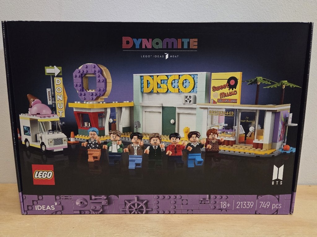(GESEALD) Lego 21339 BTS Dynamite, Kinderen en Baby's, Speelgoed | Duplo en Lego, Ongeopend/sealed, Lego, Nieuw, Ophalen of Verzenden