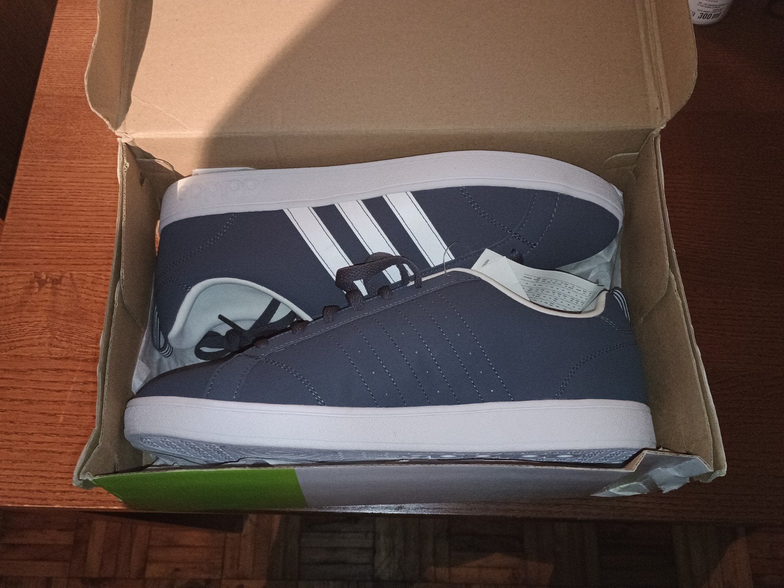 basket neuve adidas en 44 de pointure, Vêtements | Hommes, Chaussures, Neuf, Autres couleurs, Baskets, Enlèvement