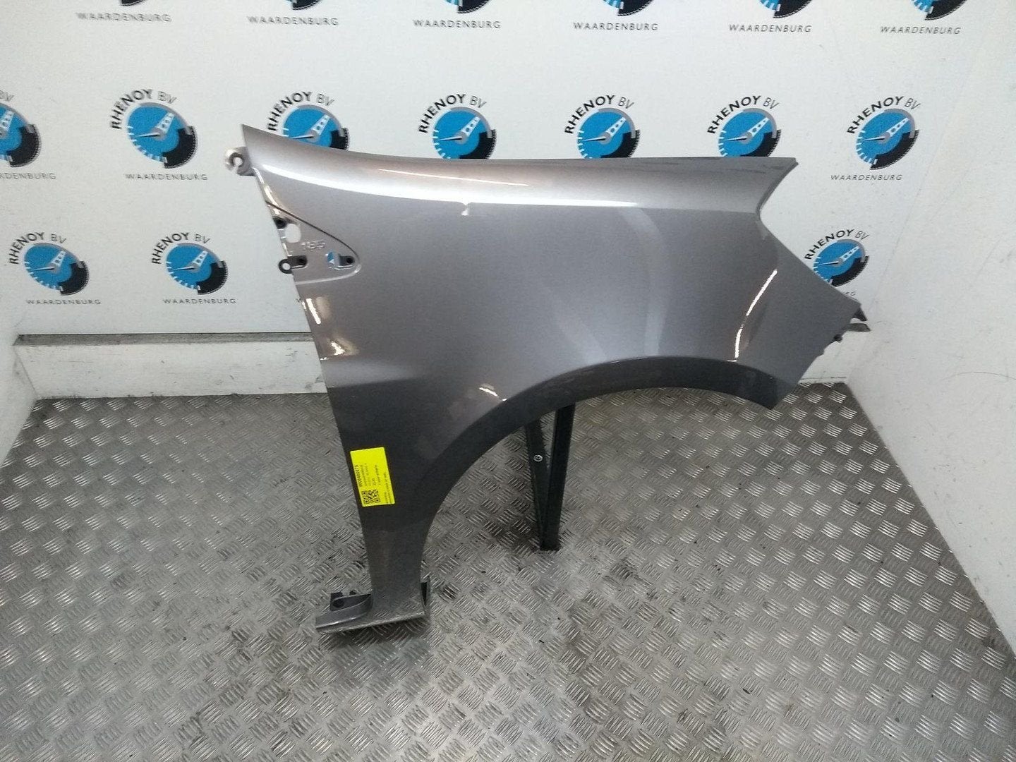 RENAULT CLIO VOORSCHERM R 2013, Ophalen of Verzenden, Gebruikt, Stiba lid