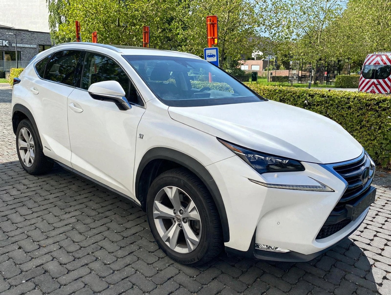 Lexus nx300H 2014 / Volledig onderhoud lexus, Auto's, Dealer onderhouden, Euro 6, Wit, Bedrijf