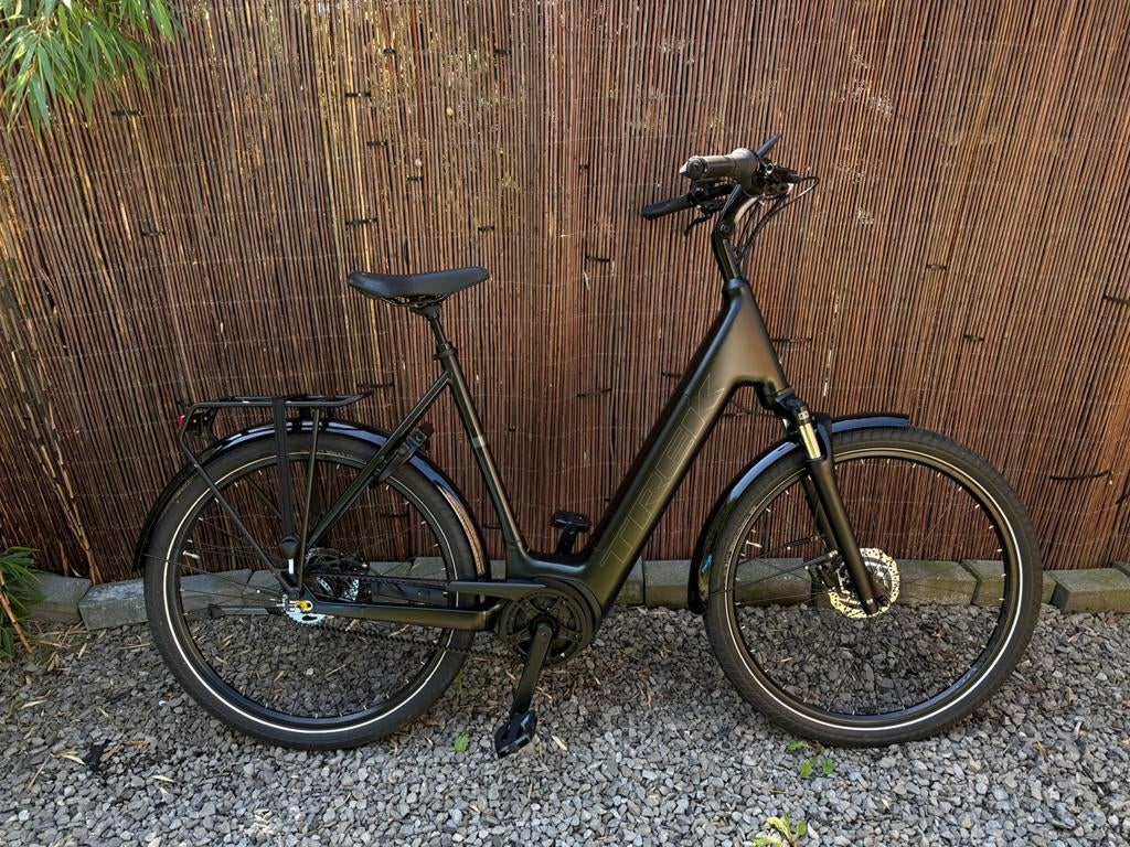 Trek District+ 4 Lowstep 545Wh 2025 329km riem/Belt, Fietsen en Brommers, Elektrische fietsen, Ophalen of Verzenden
