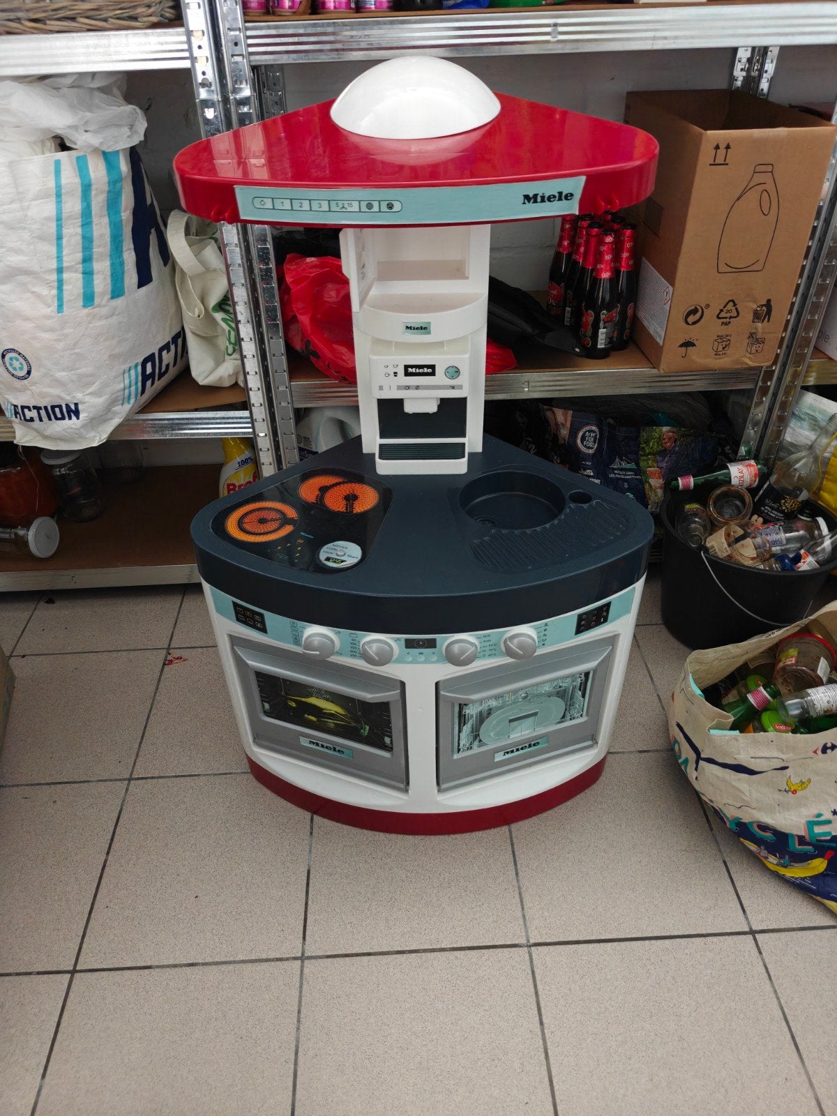 Miele cuisine, Enfants & Bébés, Jouets | Jouer aux cuisines, Enlèvement, Utilisé