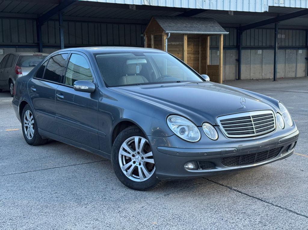 Mercedes E 220 CDI Automatique, Auto's, Mercedes-Benz, Beige, 5 deurs, Particulier, Zilver of Grijs
