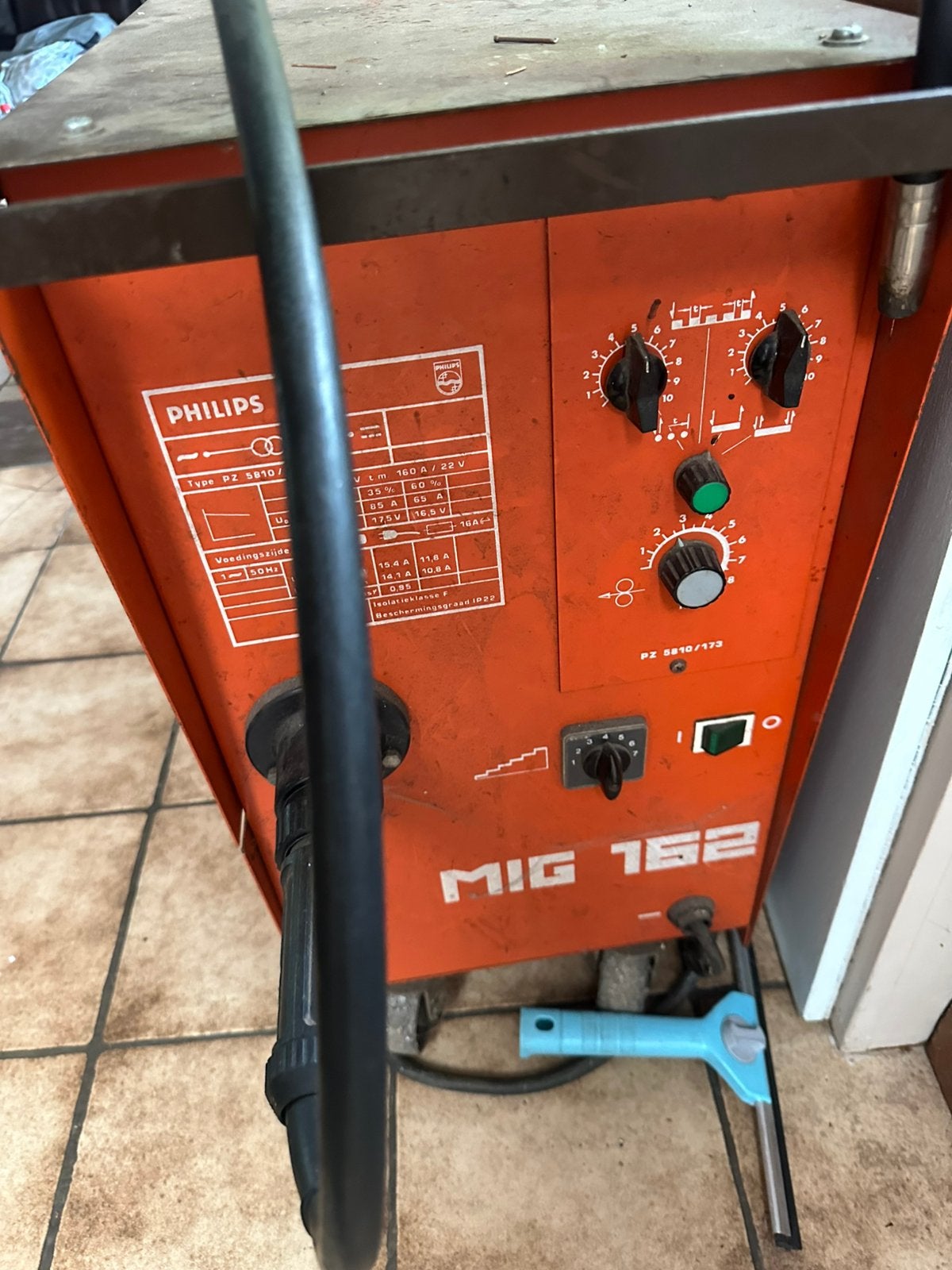 Halfautomaat lasapparaat op 220, Ophalen, Gebruikt, 150 tot 250 ampère