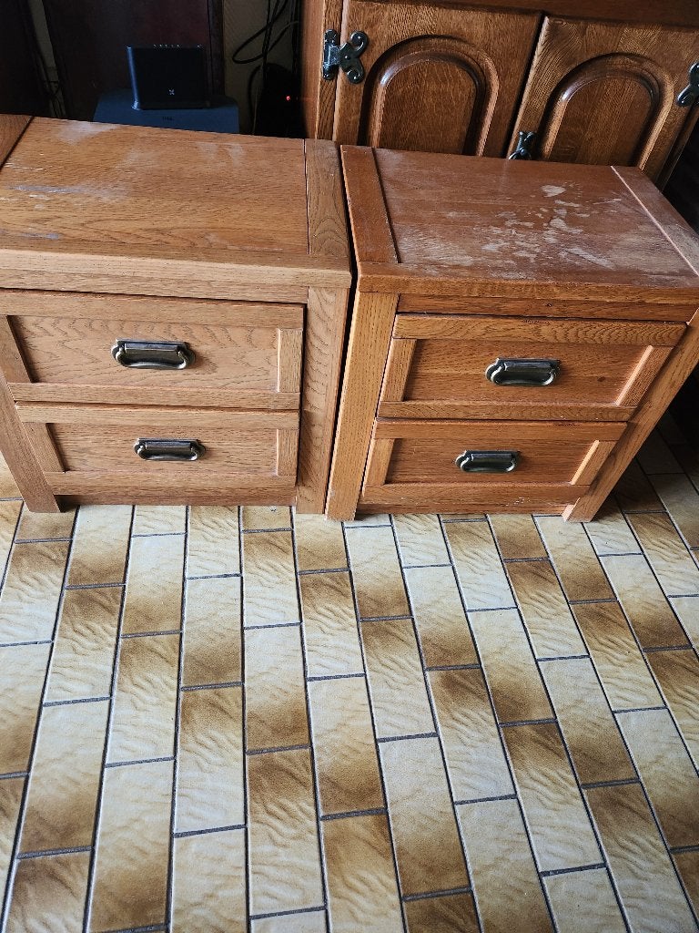 2 kleine massief houten kasten — rustieke stijl, Ophalen, Gebruikt