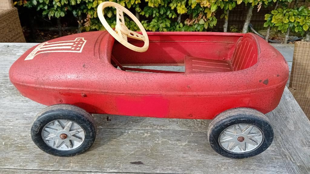 Voiture à pédales Ferrari vintage des années 1950, Enlèvement