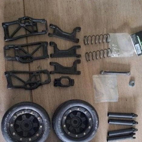 Traxxas maxx v1 onderdelen, Hobby en Vrije tijd, Elektro, Gebruikt, Ophalen of Verzenden, Schaal 1:10