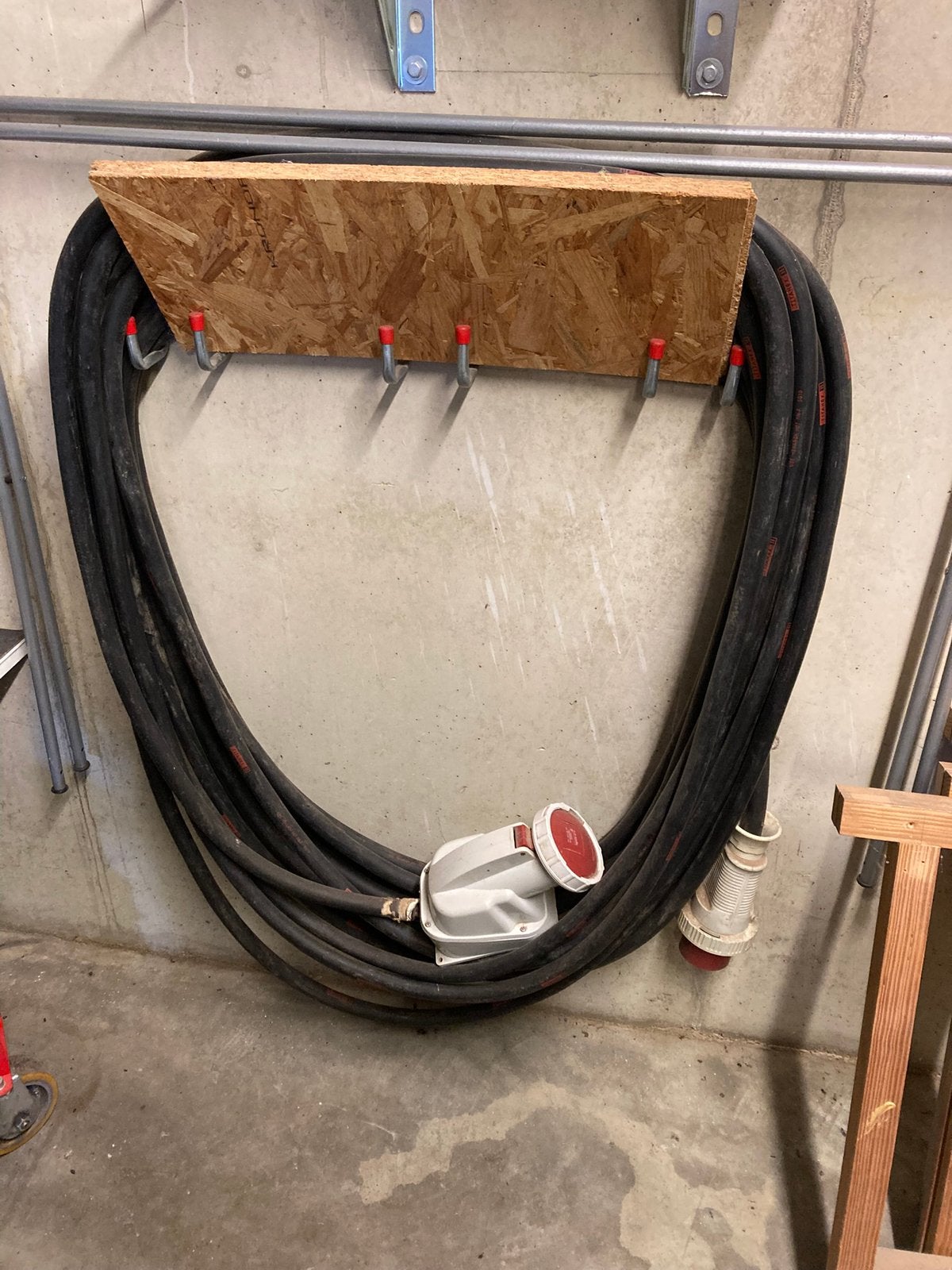 Kabel 5G10 63A ongeveer 45m, Doe-het-zelf en Bouw, Ophalen, Zo goed als nieuw, Kabel of Snoer