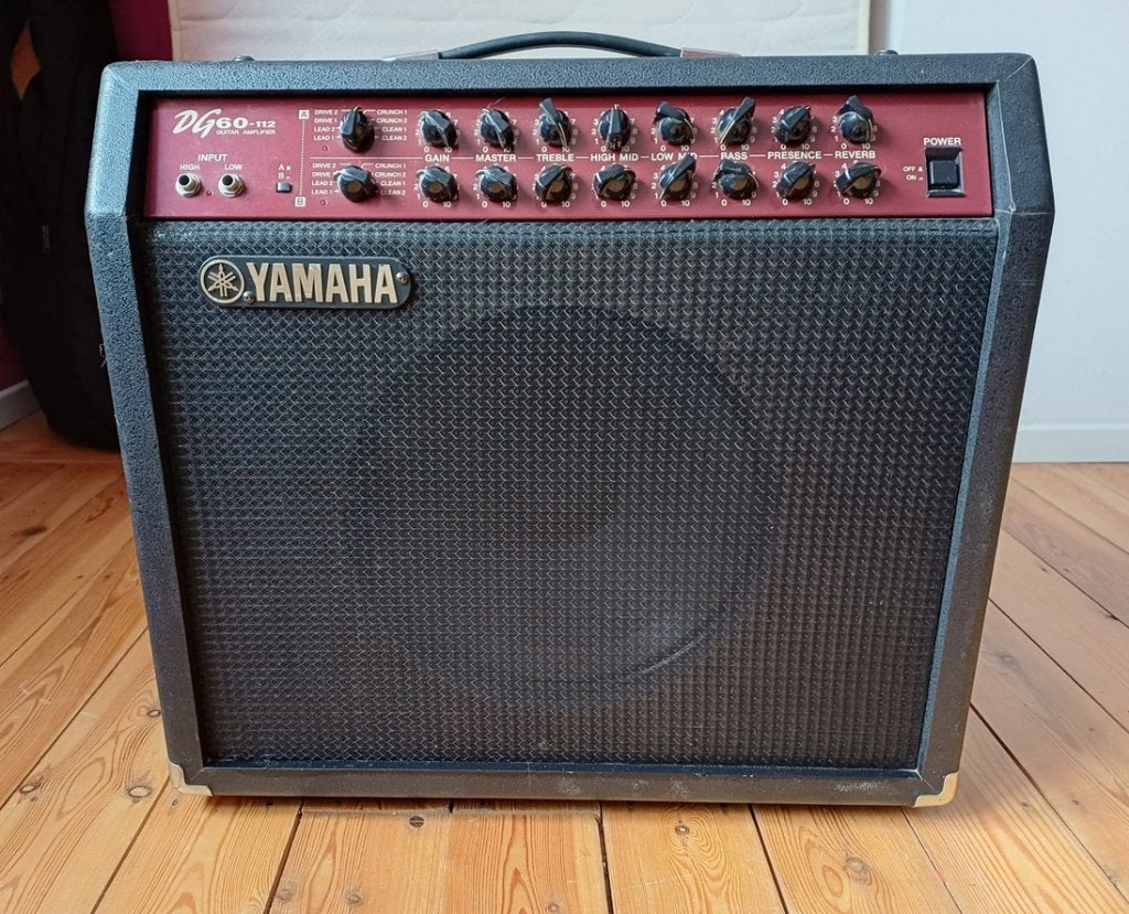 Gitaarversterker Yamaha DG60-112, zeer goede staat, Muziek en Instrumenten, Ophalen, Gebruikt, Gitaar, 50 tot 100 watt