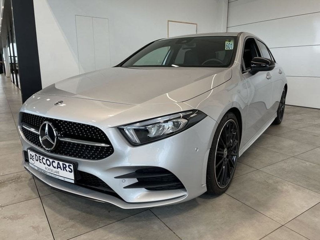 Mercedes-Benz A AMG Pack // Navi - Digital large cockpit /, Auto's, Automaat, 116 pk, 5 deurs, Zilver of Grijs