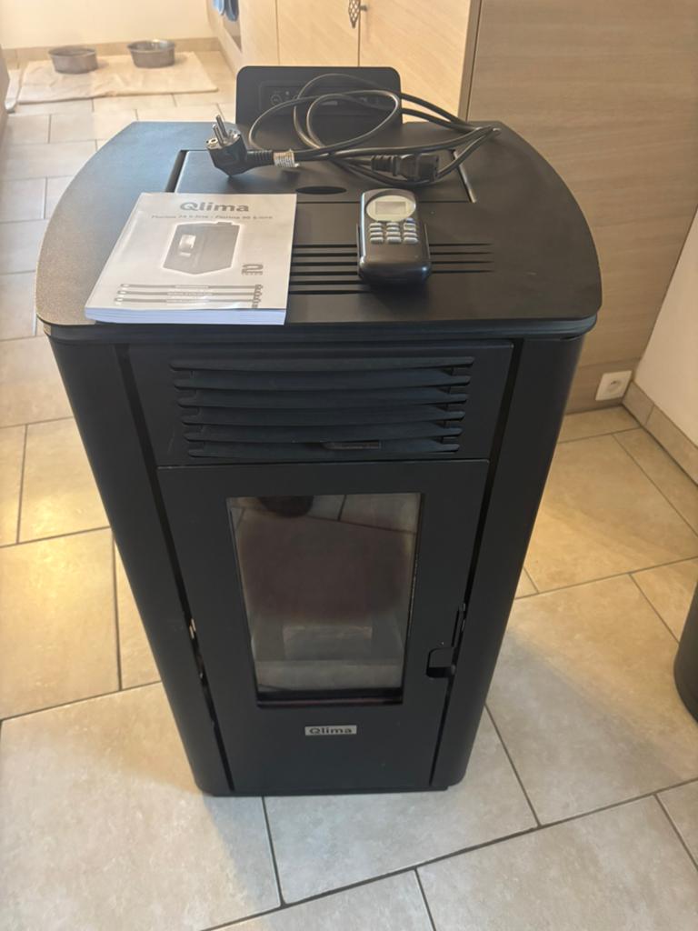 Poêle à pellets qlima 8kw complet avec buse inox, Enlèvement, Utilisé, Poêle à granulés