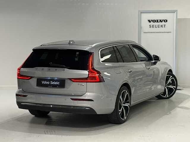 Volvo V60 T6 Recharge  Plus Bright + electr trekhaak, Auto's, Volvo, Automaat, Euro 6, 1969 cc, 18 g/km