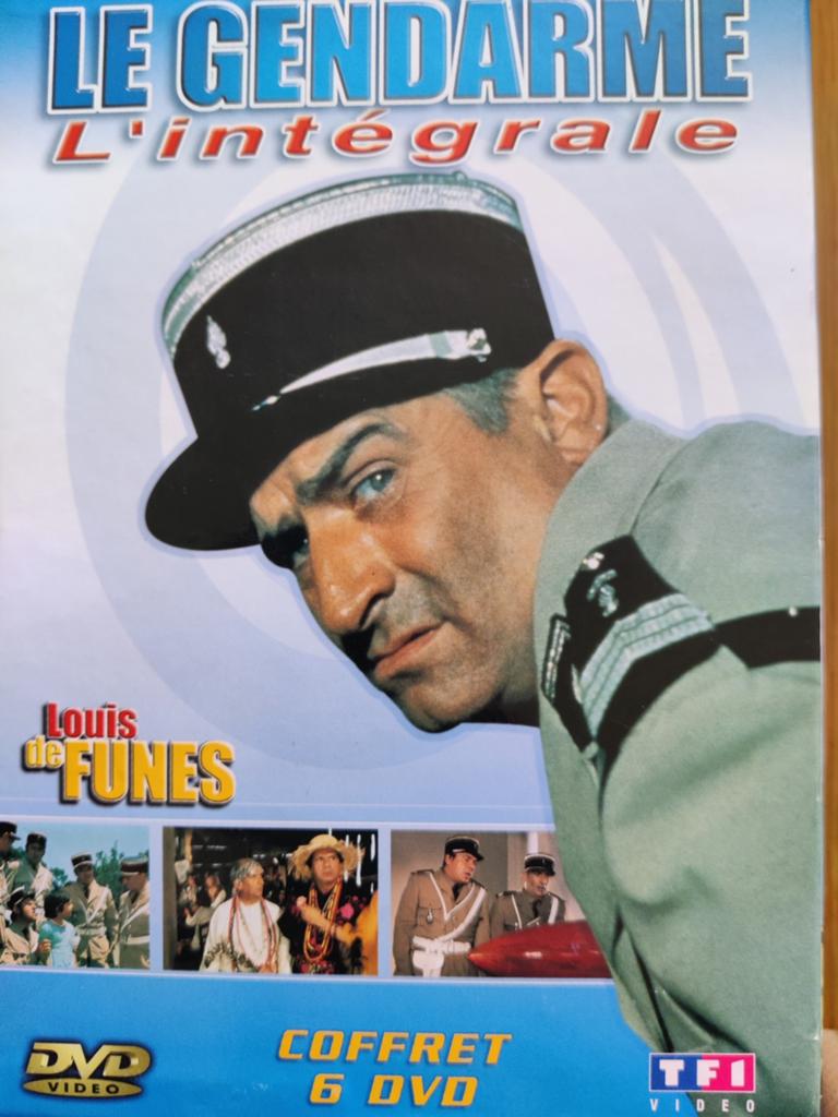 Les Gendarmes (Louis De Funes) (6 DVD's) Integrale DVD Box, CD & DVD, Enlèvement ou Envoi