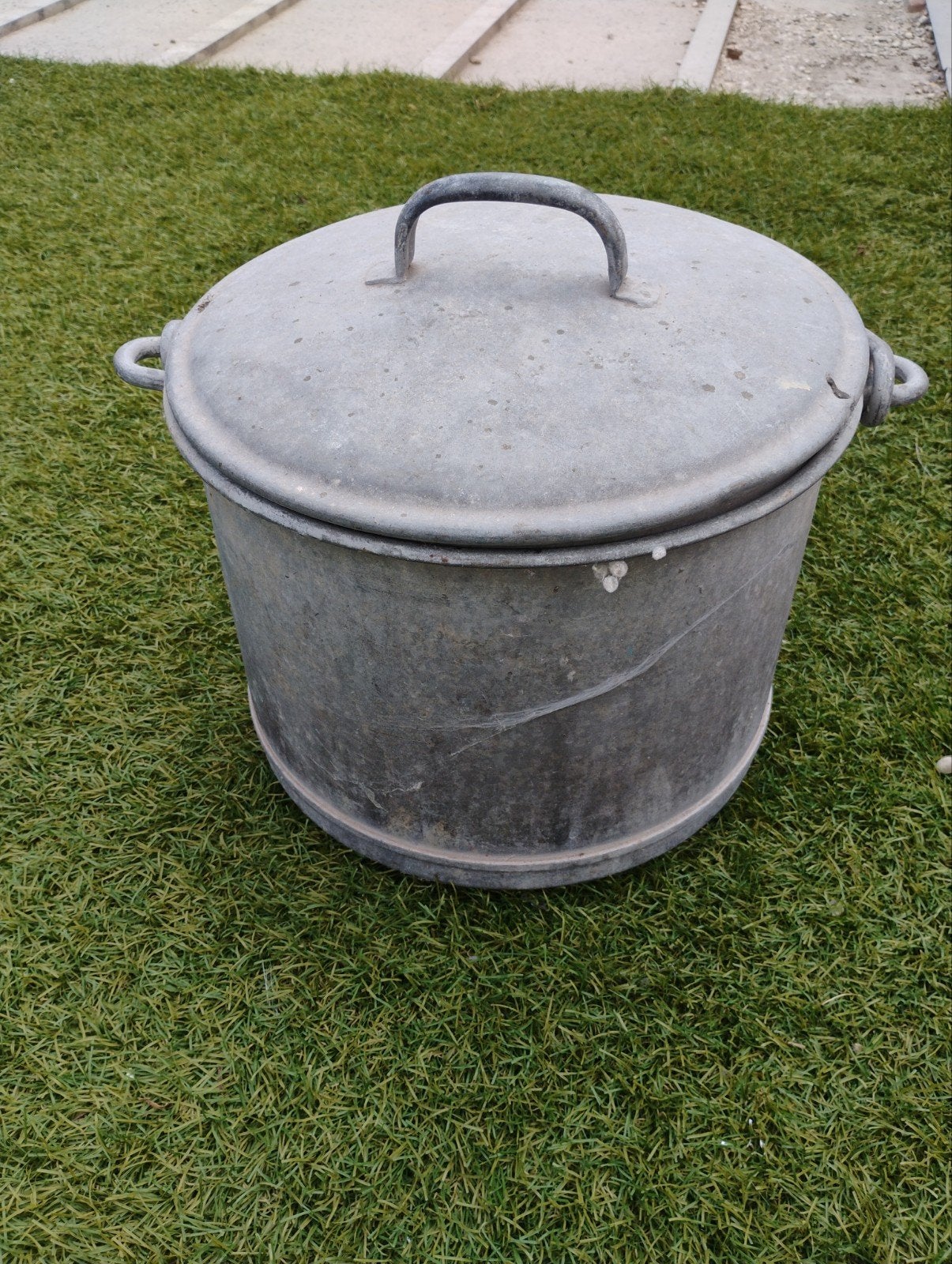 Grande bouilloire, Enlèvement