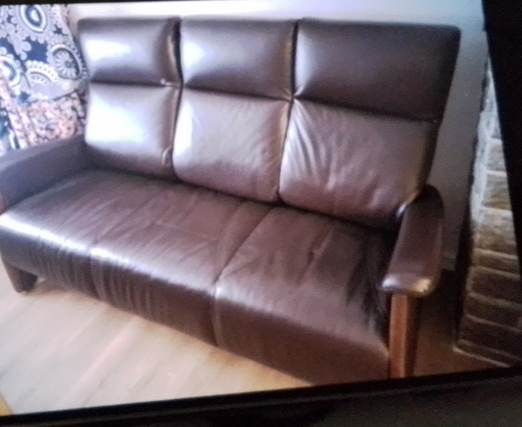 Lederen zetel( bordeaukleur), Huis en Inrichting, Fauteuils, Ophalen, Zo goed als nieuw, Overige materialen