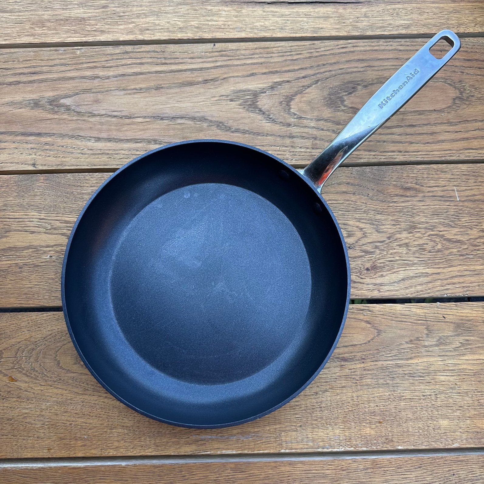 KitchenAid braadpan 28 cm, Maison & Meubles, Cuisine | Casseroles & Poêles, Neuf, Enlèvement
