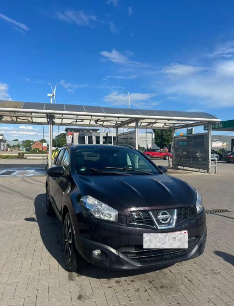 Nissan Qashqai • CarPlay • Camera • Sensoren • Pano • Trekha, Euro 5, Zwart, Overige kleuren, Leder en Stof
