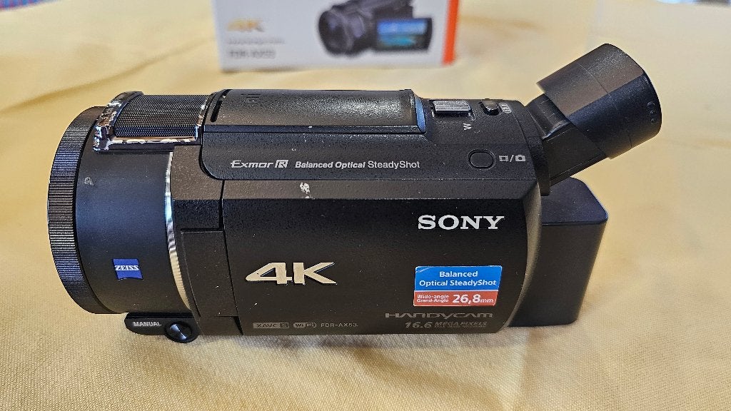 Caméscope vidéo Sony FDR-AX53 Handycam 4K Excellent état, Carte mémoire, Caméra, Enlèvement, Utilisé
