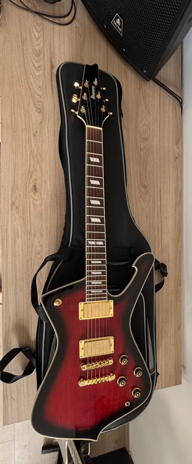 Ibanez Iceman IC420 in goede staat, Muziek en Instrumenten, Ophalen, Zo goed als nieuw, Solid body, Ibanez