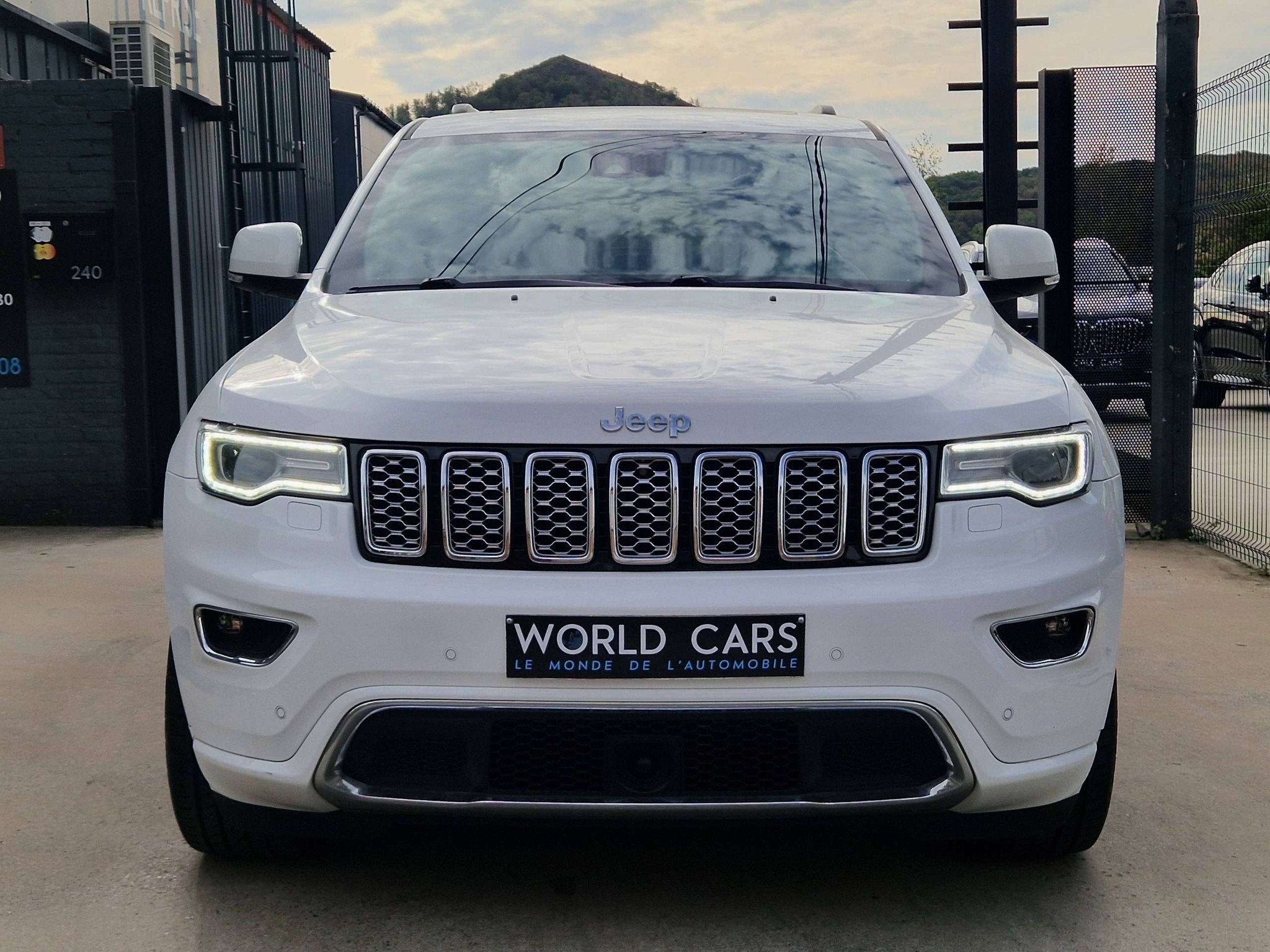 Jeep Grand Cherokee 3.0 V6 TD Overland - FACE LIFT - 250CV -, Automaat, Gebruikt, Leder, SUV of Terreinwagen