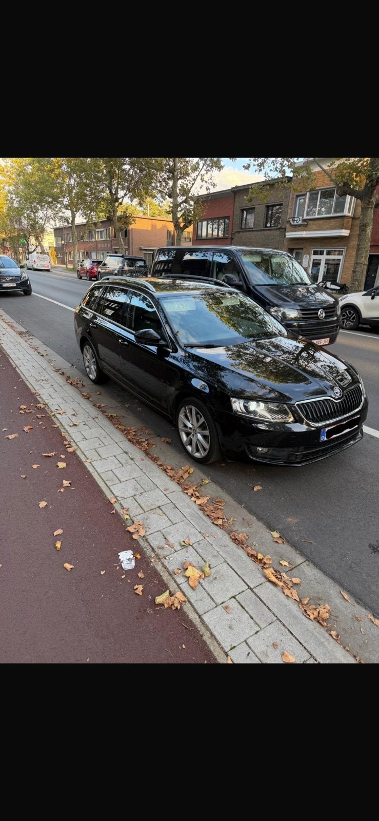 SKODA OCTAVIA 2.0TDI DSG BI-XENON EURO6, Auto's, Leder en Stof, Zwart, 5 deurs, Particulier